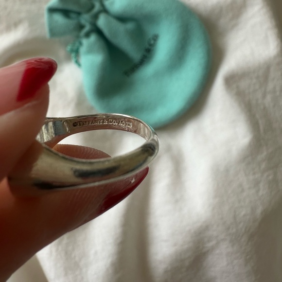Return to Tiffany Heart Signet Ring - Picture 3 of 4